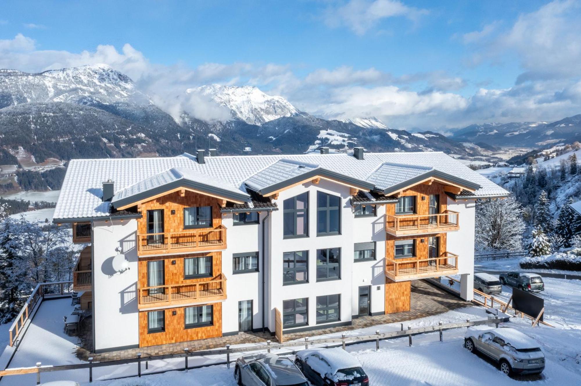 Hoeflehner Premium Gumpen Lodge Haus im Ennstal Exterior foto